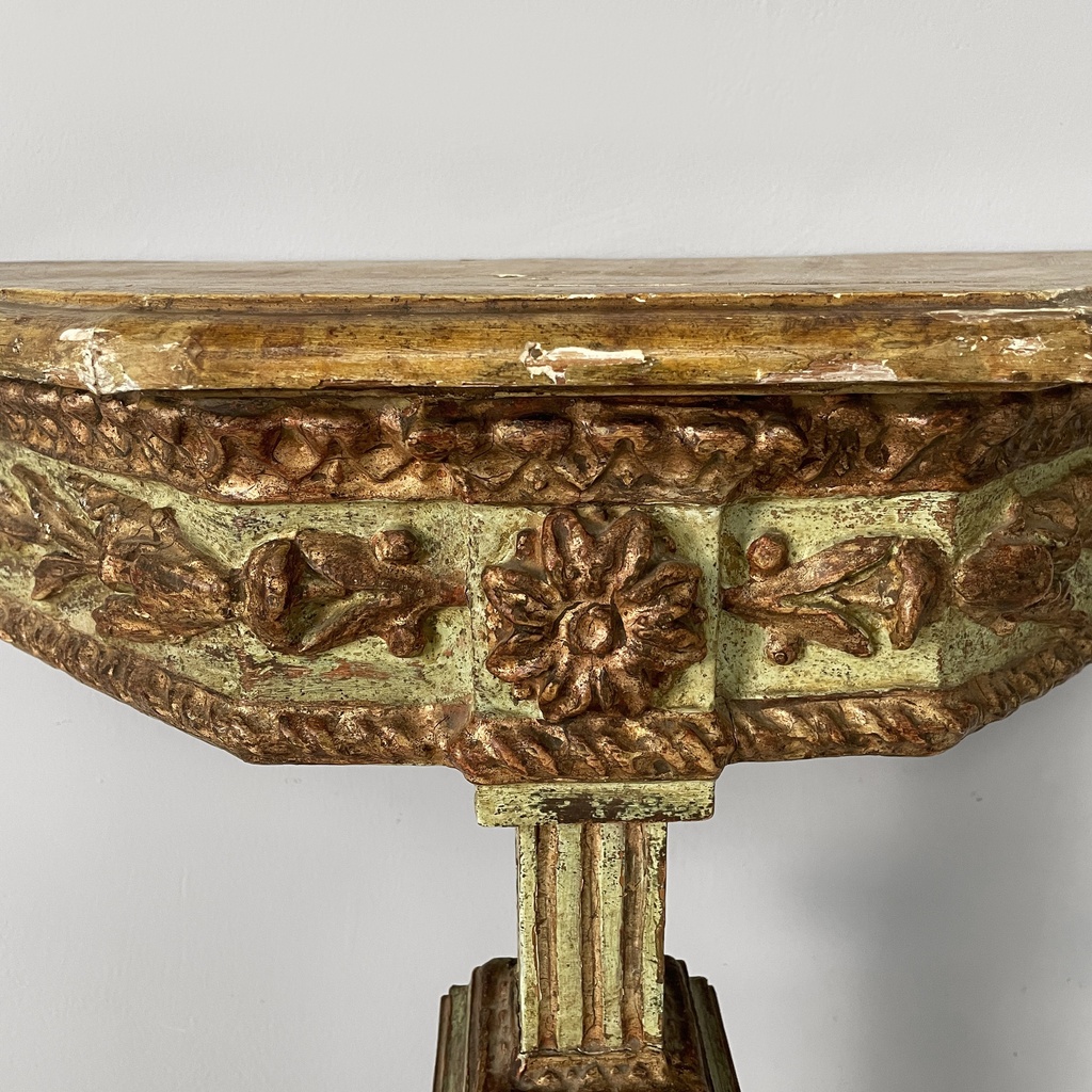 Consolle in legno verde e dorato, 1700 ca.