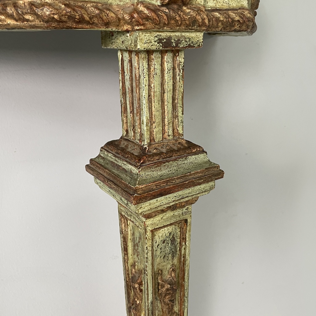 Consolle in legno verde e dorato, 1700 ca.