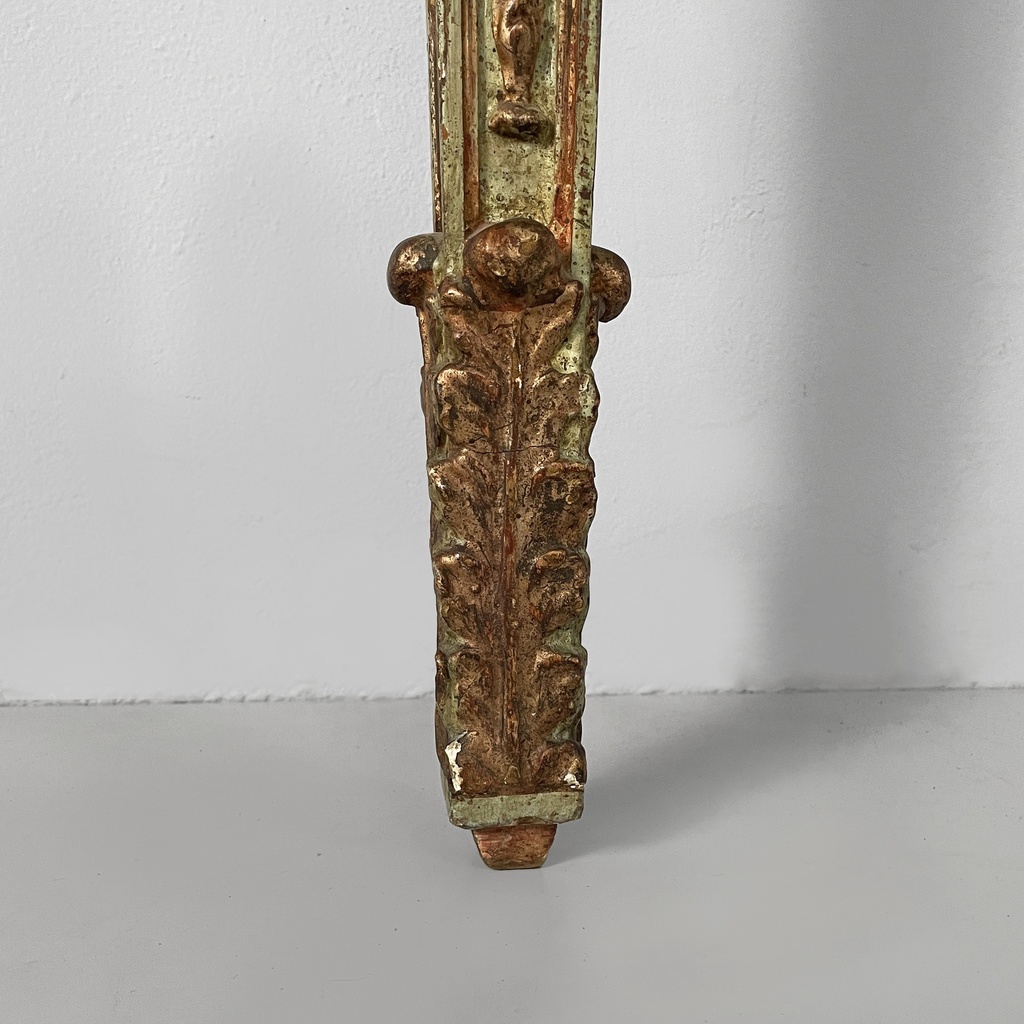 Consolle in legno verde e dorato, 1700 ca.