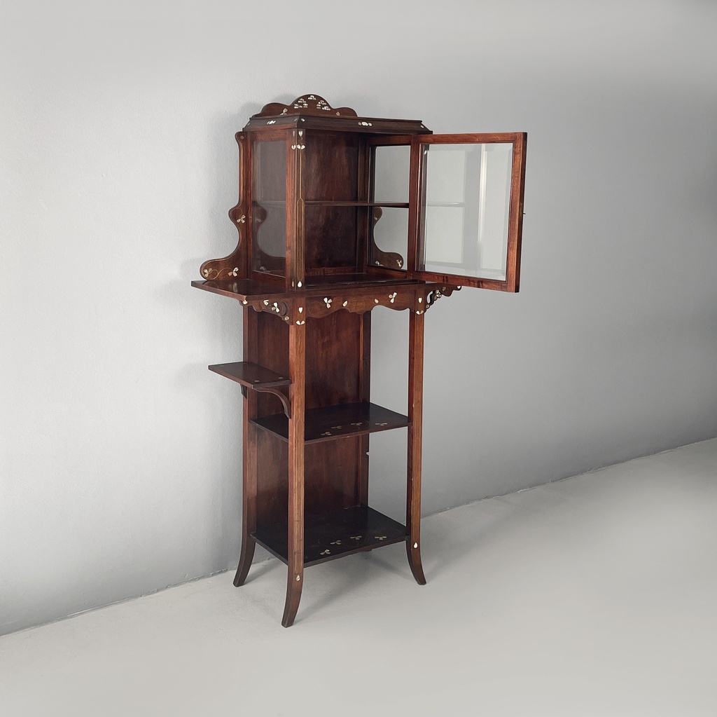 Vetrina in legno, 1930 ca.