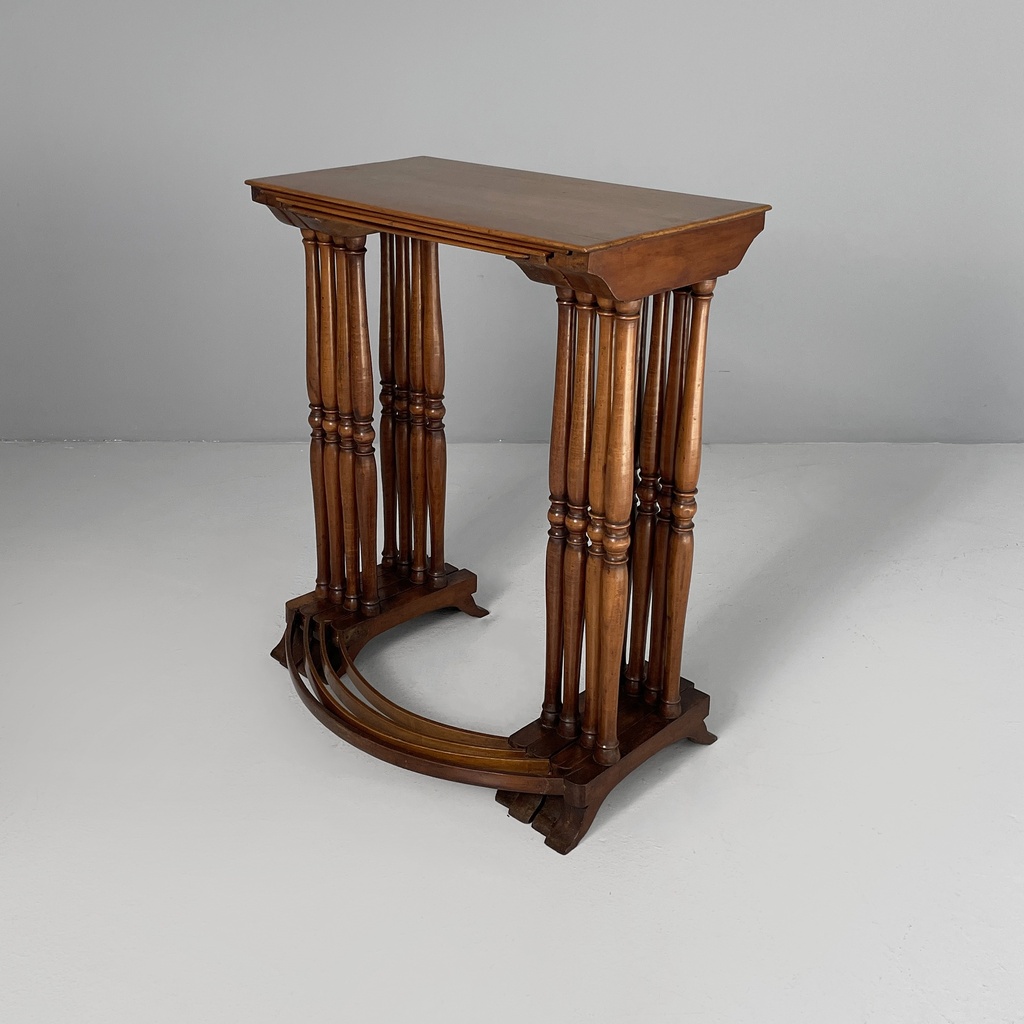 Tavoli da caffè in legno, fine 1800 ca.