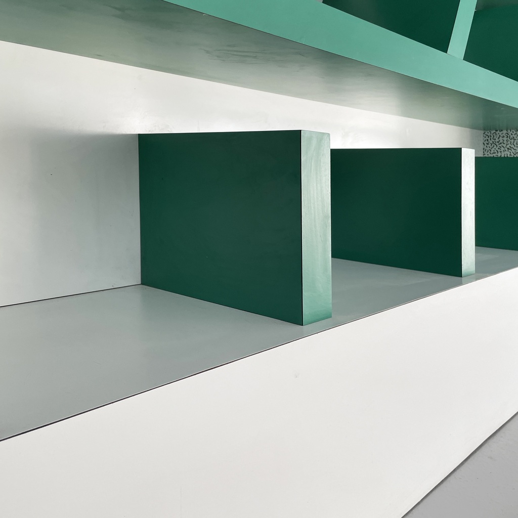 Libreria Suvretta di Ettore Sottsass per Memphis, 1981