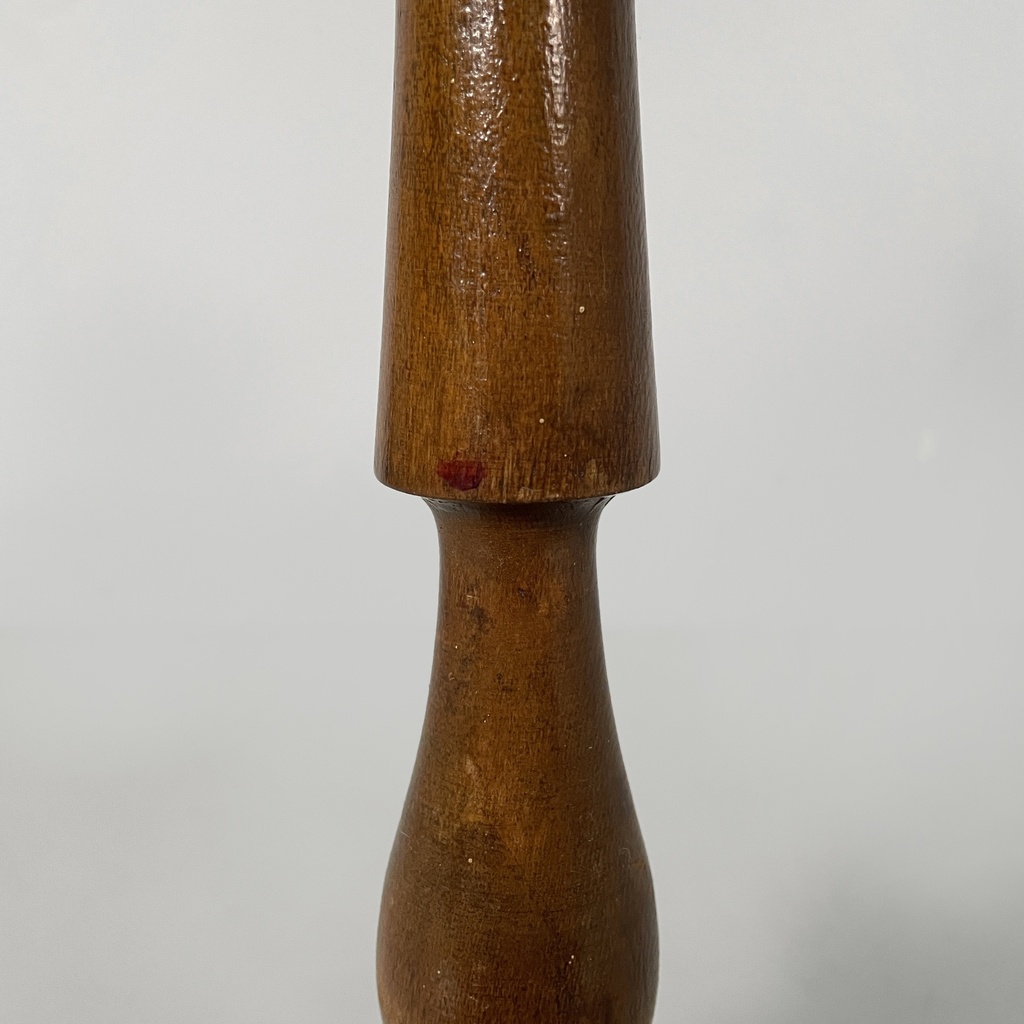 Fermaporta in legno, 1930 ca.