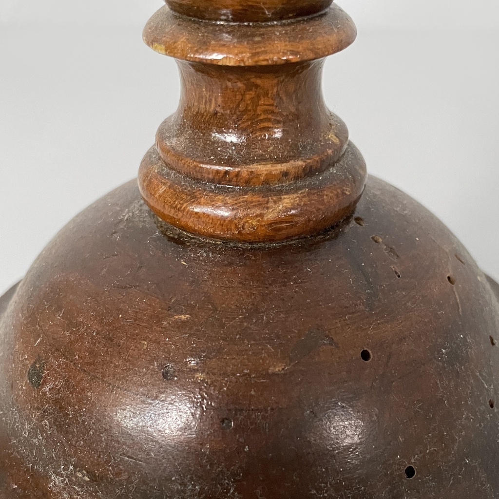 Fermaporta in legno, 1930 ca.