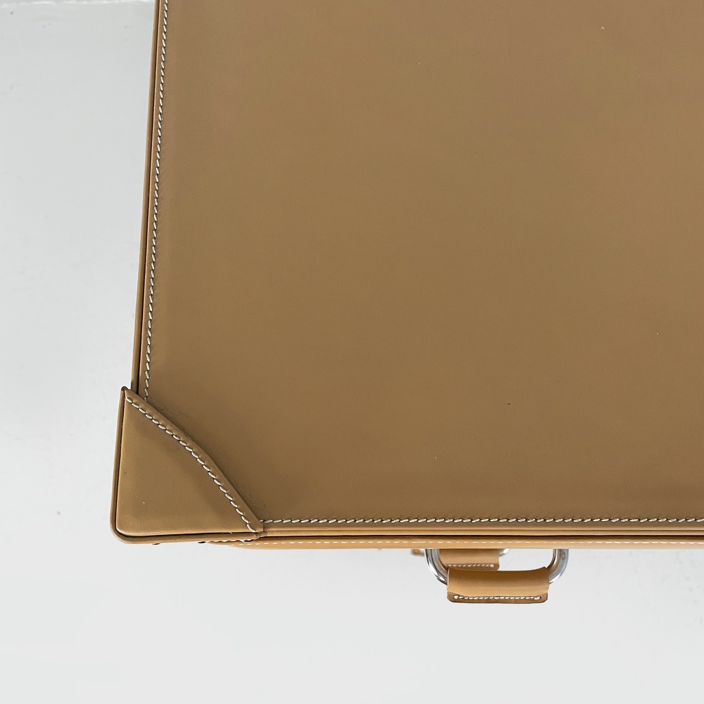 Cassettiera in pelle beige, 2000 ca.