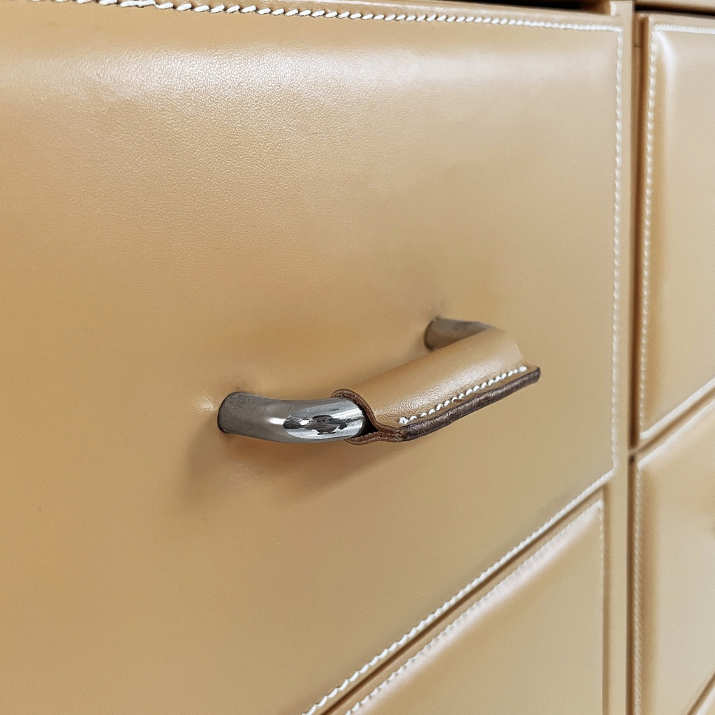 Cassettiera in pelle beige, 2000 ca.