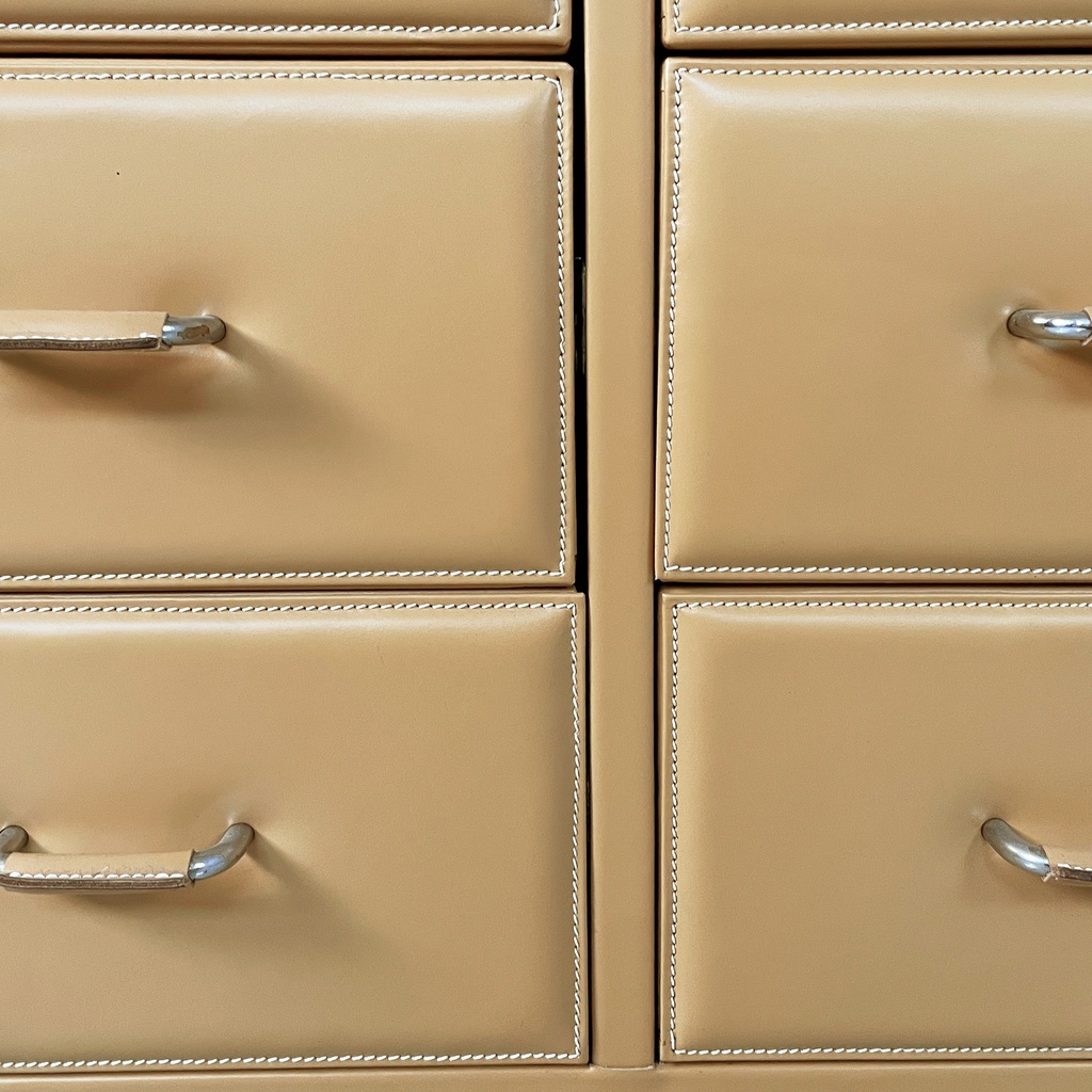 Cassettiera in pelle beige, 2000 ca.