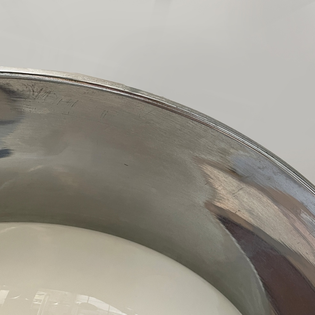 Lampadario in vetro opalino e metallo, 1930 ca.