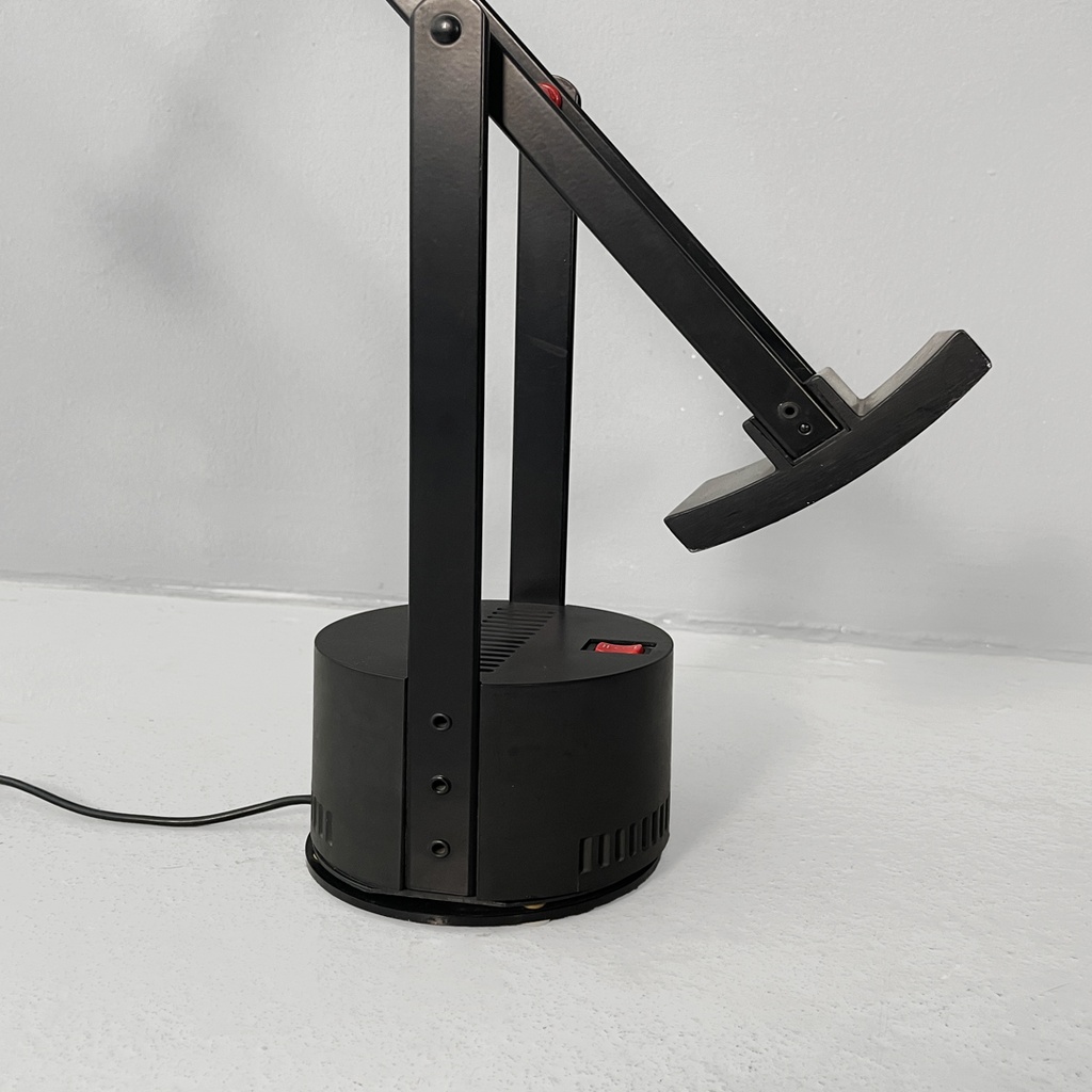 Lampade da tavolo Tizio di Richard Sapper per Artemide, 1980 ca.