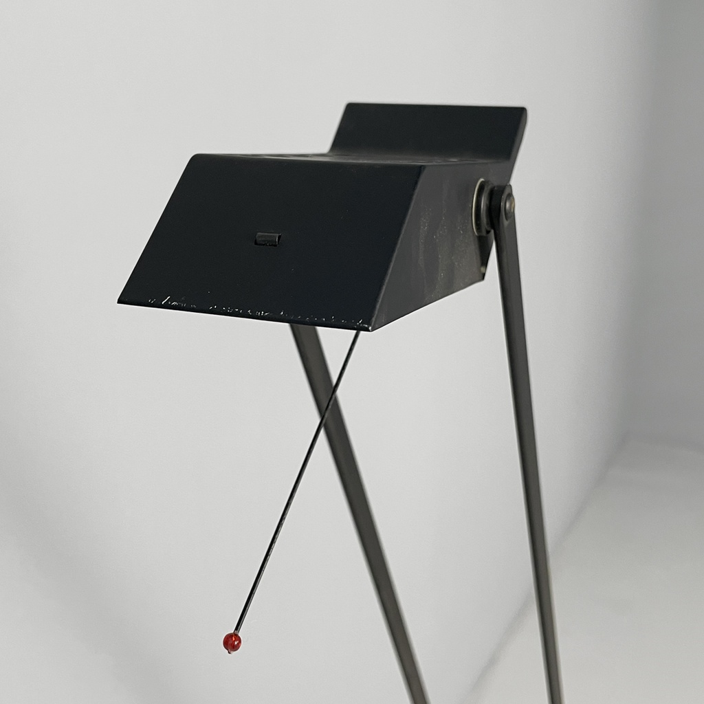 Lampade da tavolo Tizio di Richard Sapper per Artemide, 1980 ca.