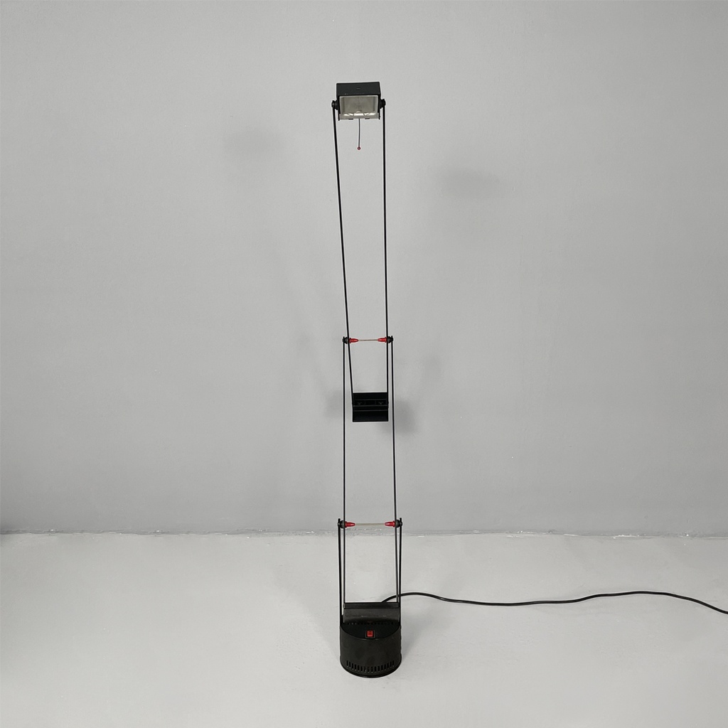 Lampade da tavolo Tizio di Richard Sapper per Artemide, 1980 ca.