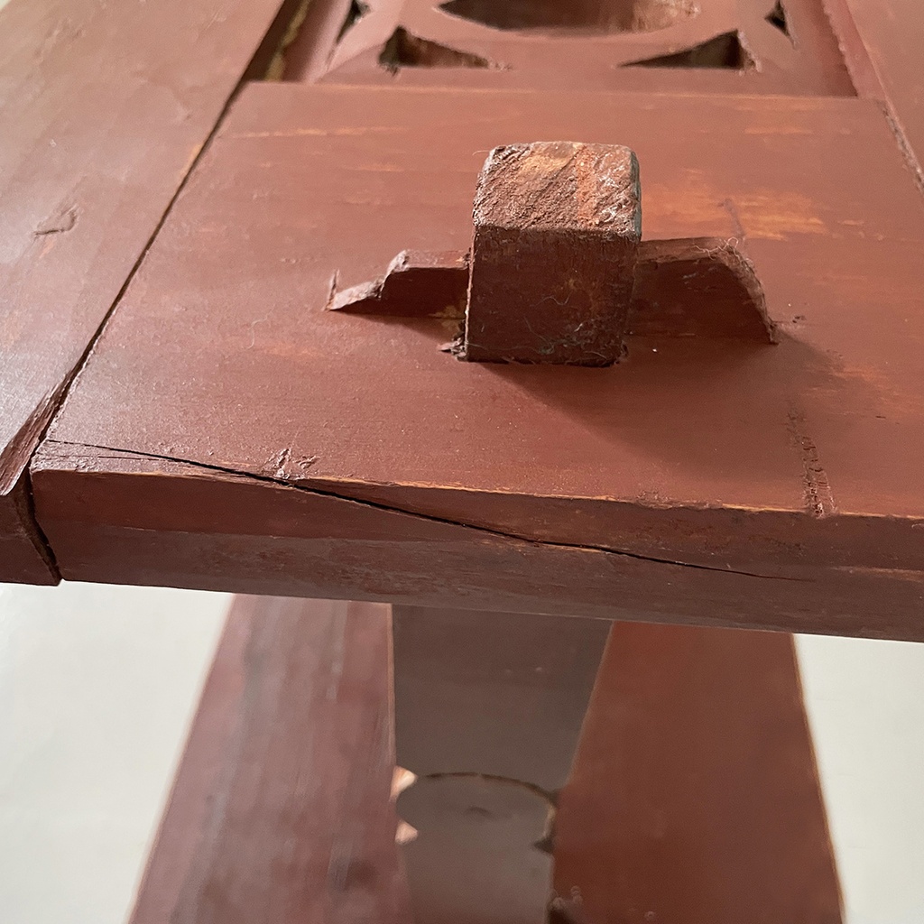 Panca in legno rosso, 1930 ca.