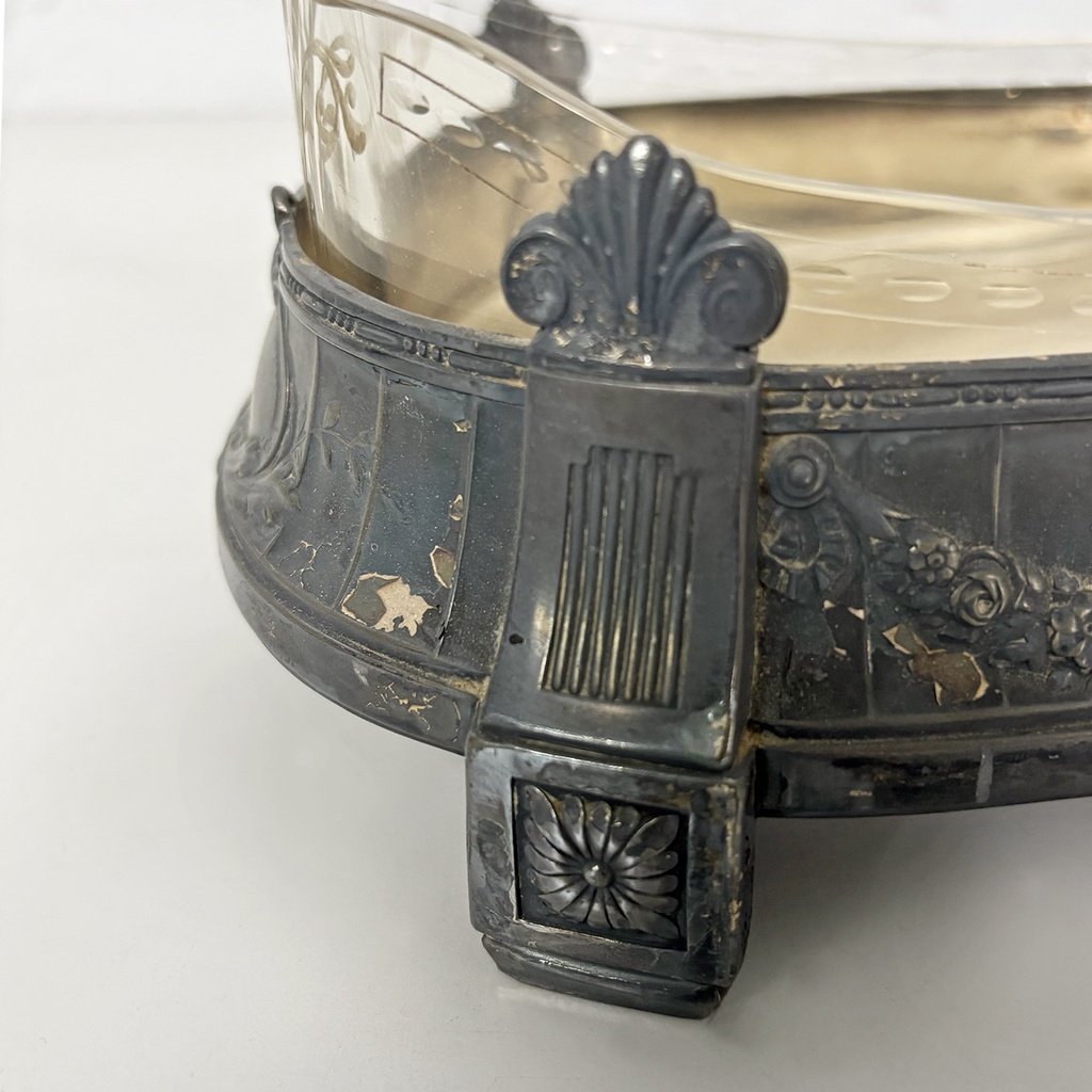 Centrotavola liberty in metallo e vetro, 1930 ca