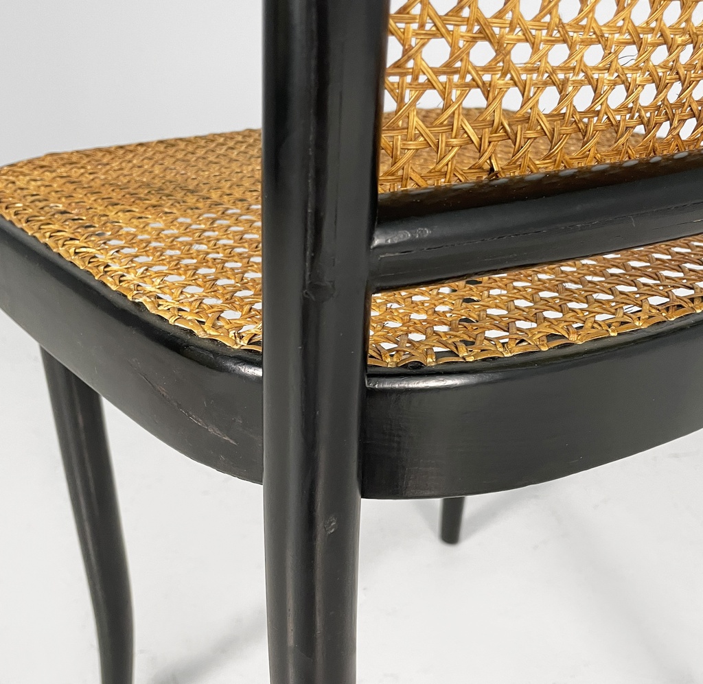 Sedie 811 di Josef Hoffmann per Drevounia, 1980 ca.