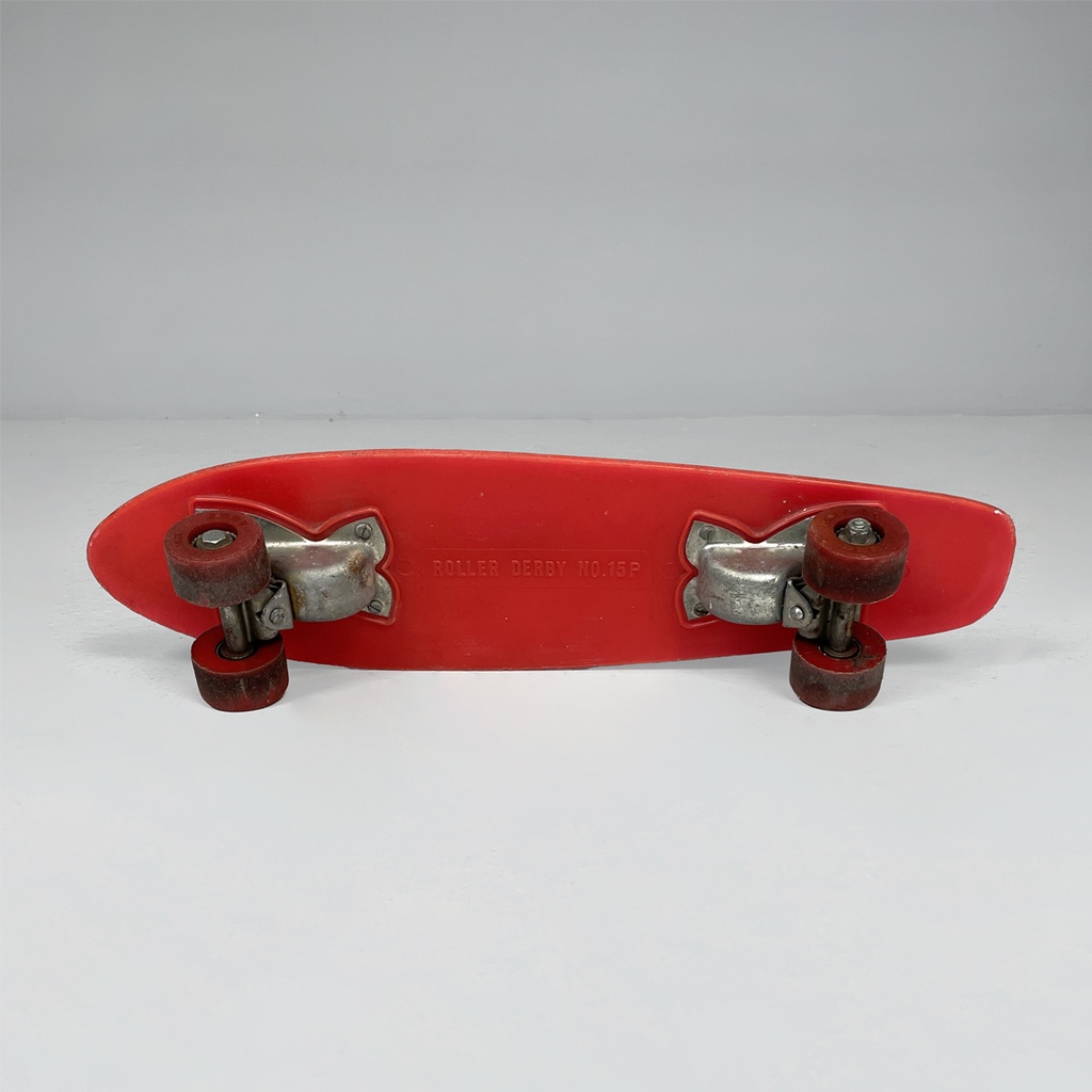Skateboard in plastica e metallo di Roller Derby, 1970 ca. 