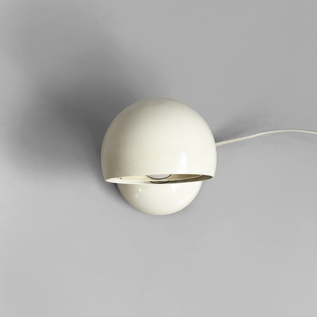 Lampada da tavolo Eclisse di Vico Magistretti per Artemide, 1970 ca.