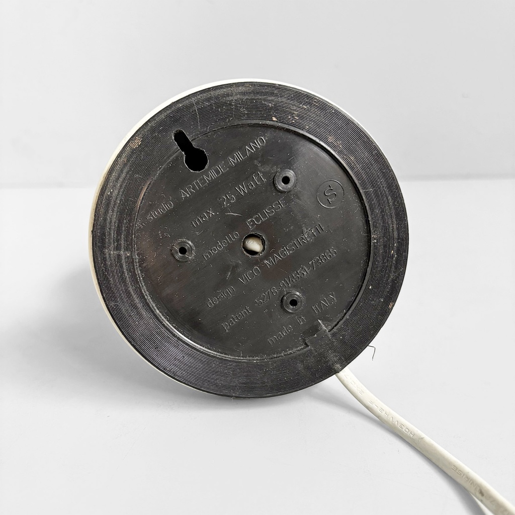 Lampada da tavolo Eclisse di Vico Magistretti per Artemide, 1970 ca.