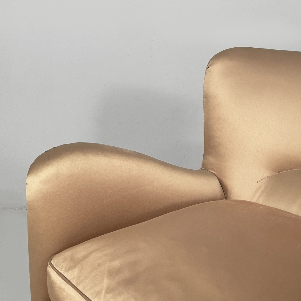 Poltrone in seta rosa beige, 1940 ca.
