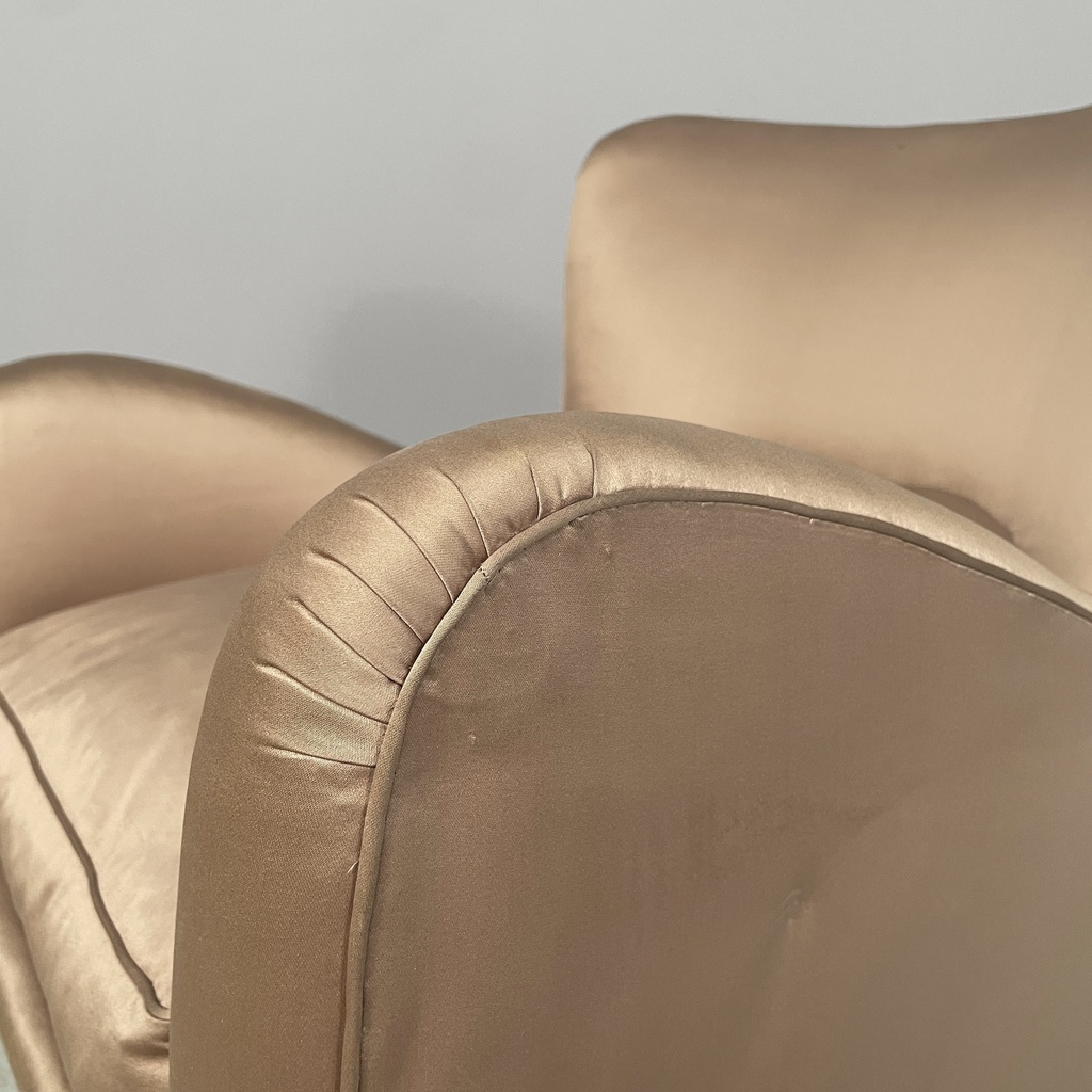 Poltrone in seta rosa beige, 1940 ca.