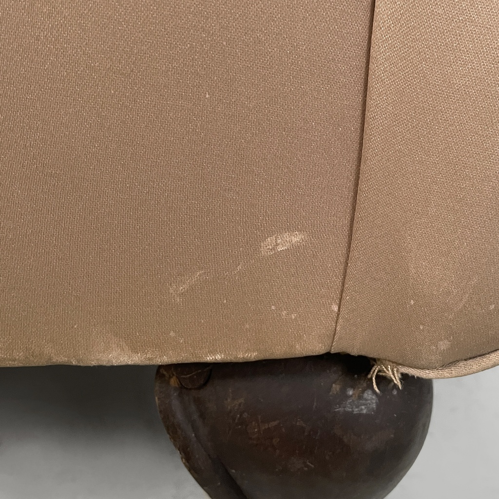 Poltrone in seta rosa beige, 1940 ca.