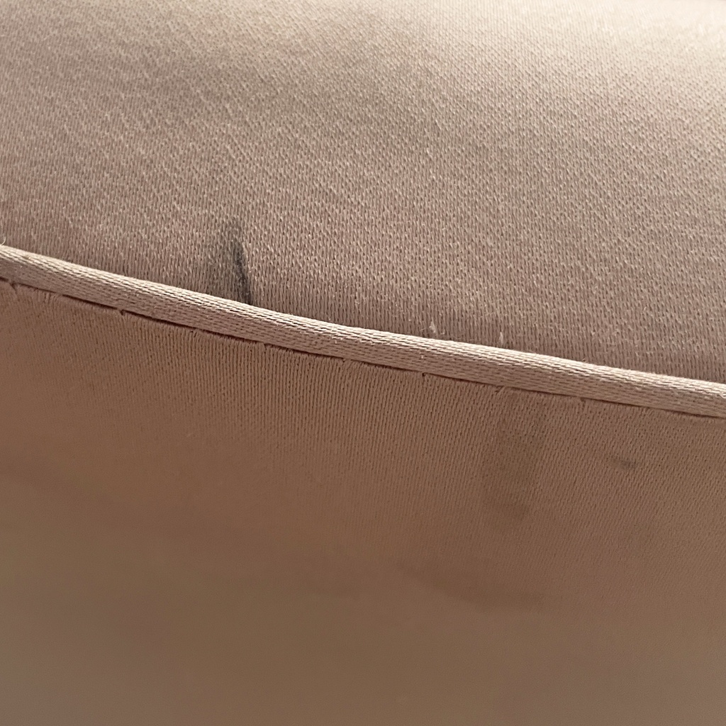 Poltrone in seta rosa beige, 1940 ca.