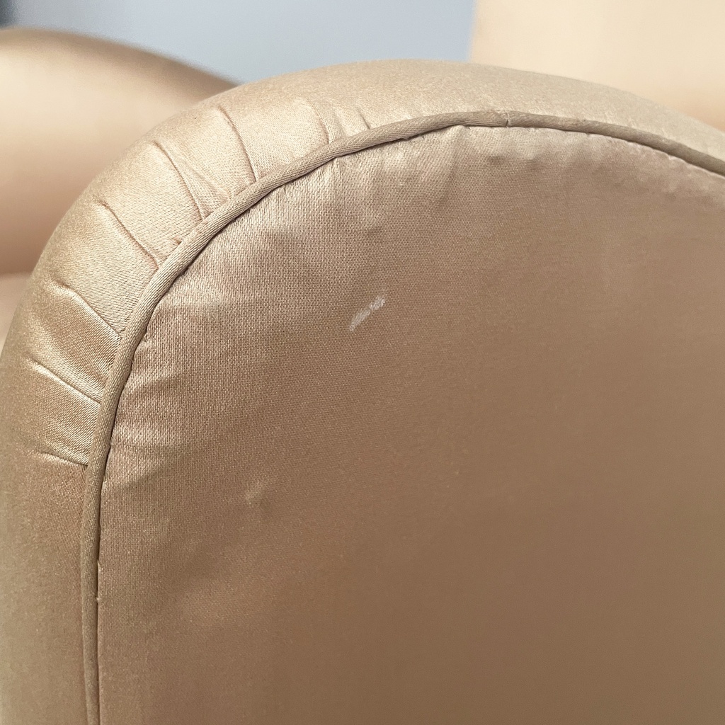 Poltrone in seta rosa beige, 1940 ca.