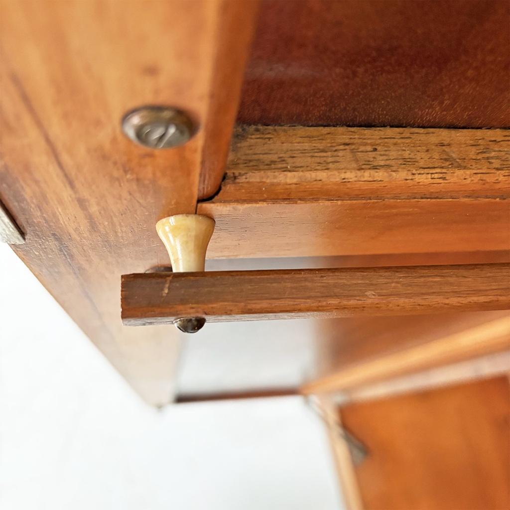 Armadio con specchio in legno, 1950 ca.