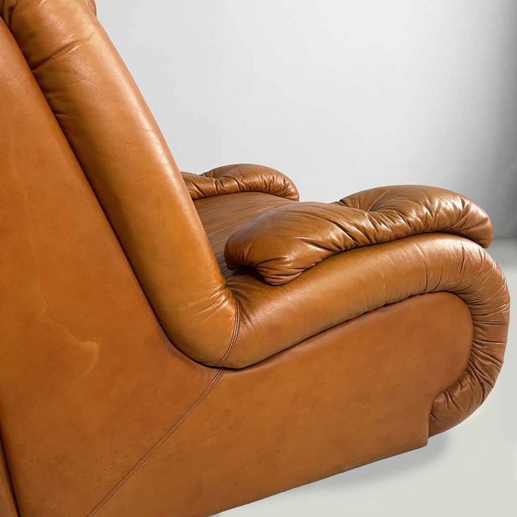 Poltrone in pelle marrone, 1970 ca.