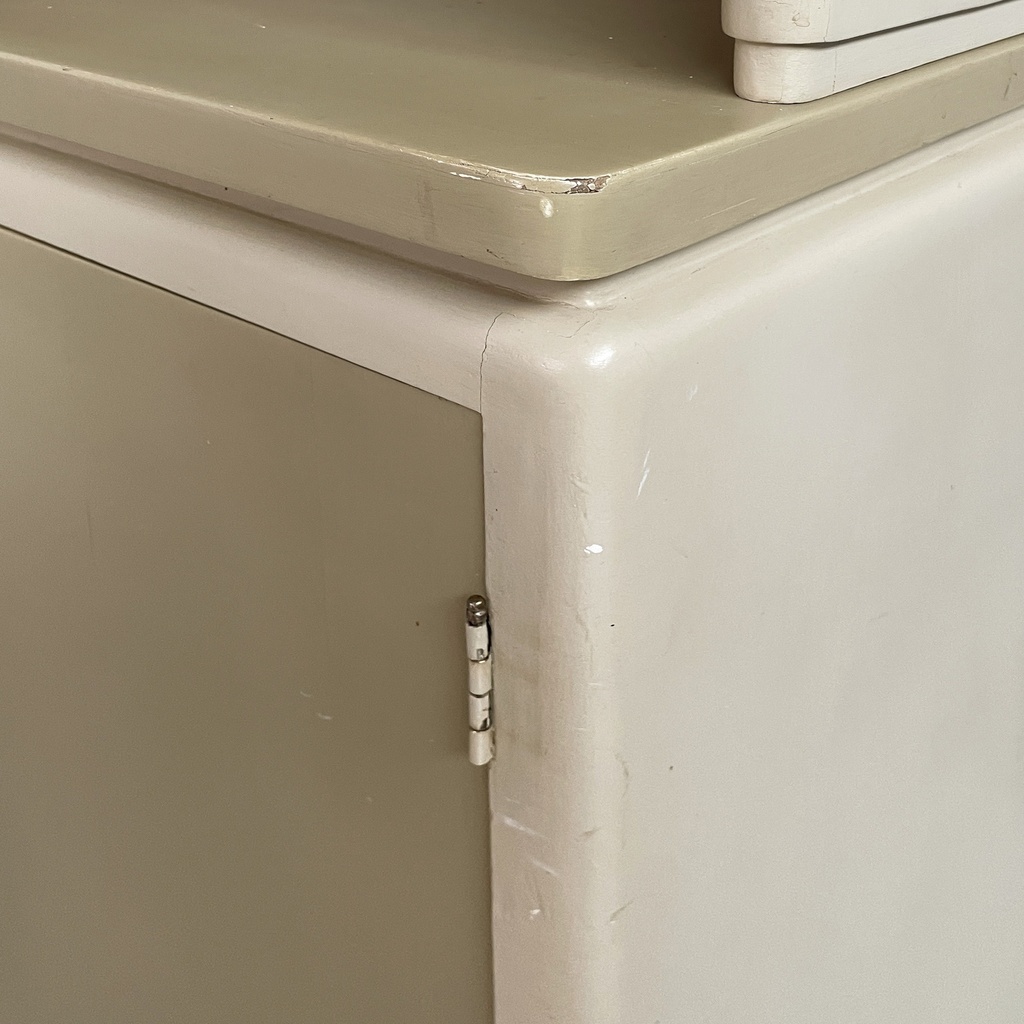 Credenza in legno beige e vetro, 1940 ca.