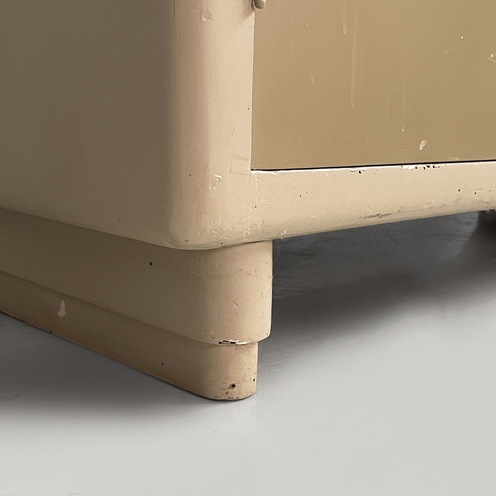 Credenza in legno beige e vetro, 1940 ca.