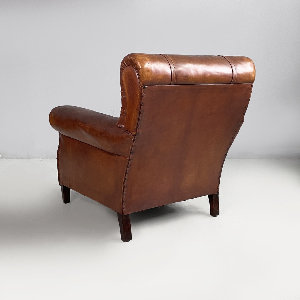Poltrone in pelle marrone, 1920 ca.