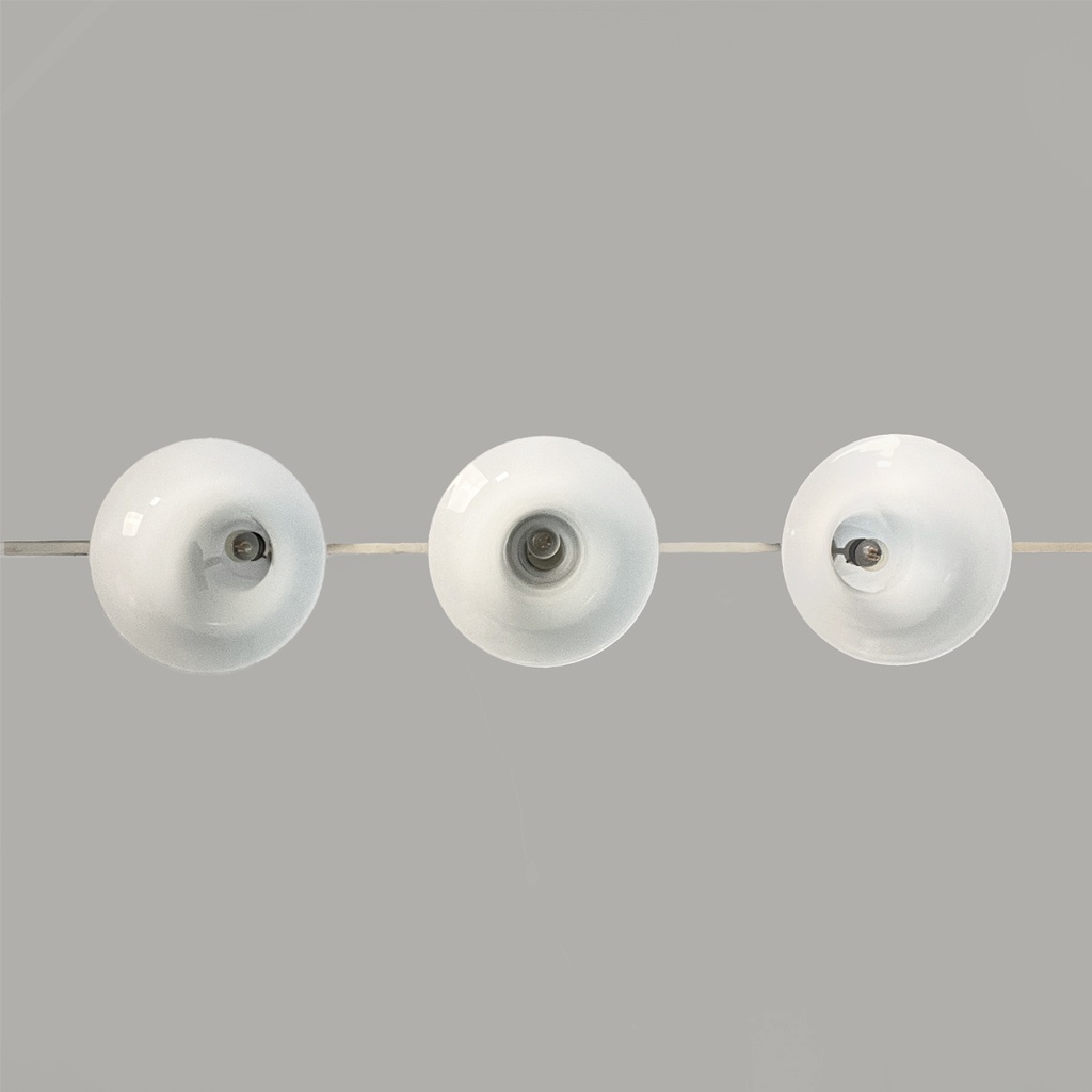Lampadari in vetro opalino e metallo, 1970 ca. 