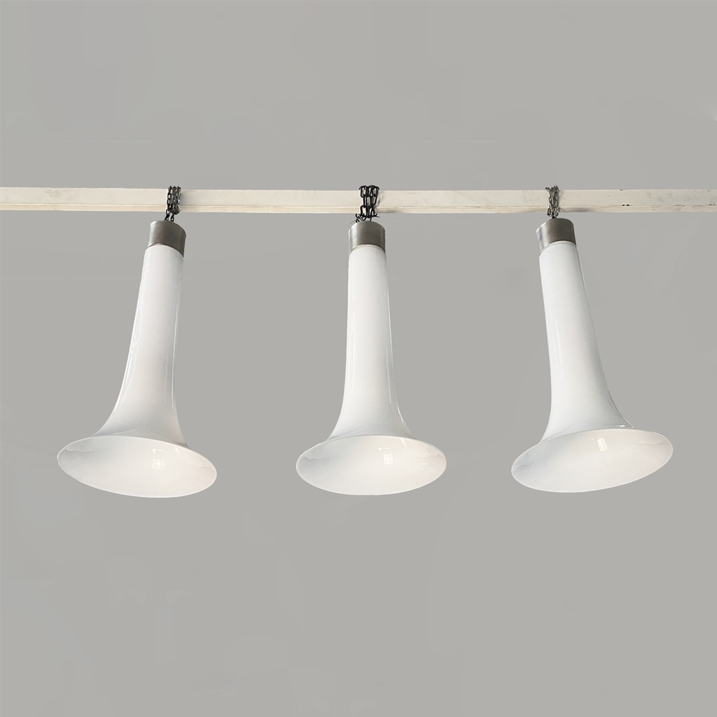 Lampadari in vetro opalino e metallo, 1970 ca. 