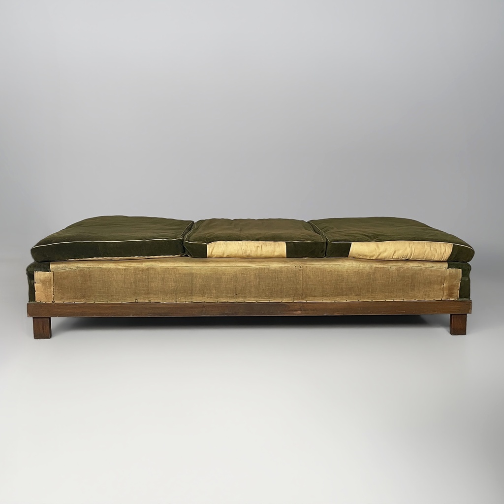Daybed in velluto verde, 1930 ca.