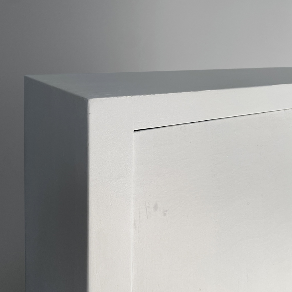 Armadio in legno grigio chiaro e nero, 1960 ca.