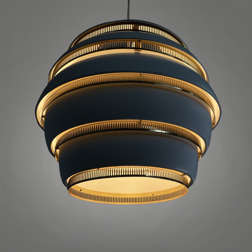 Lampadario Beehive di Alvar Aalto per Valaisinpaja Oy, 1970 ca.