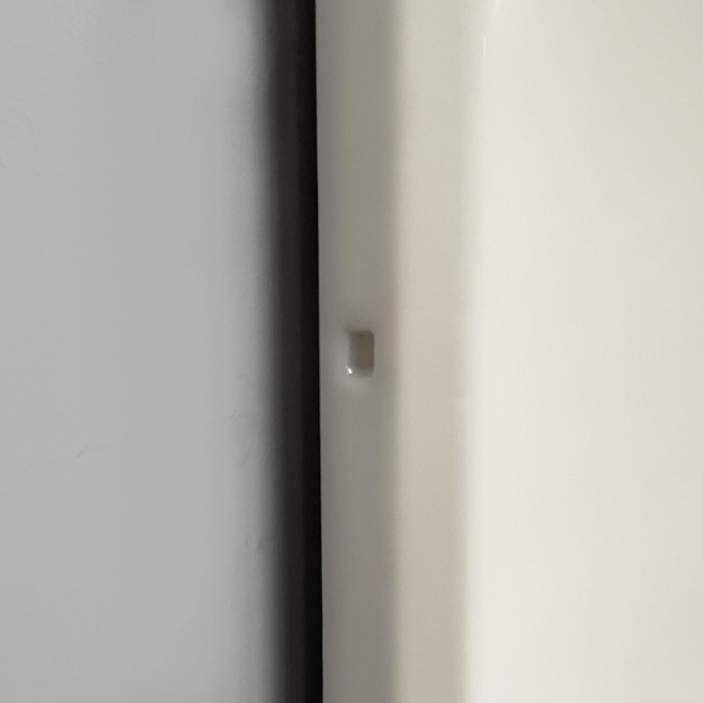 Applique in plexiglass bianco, 1980 ca.