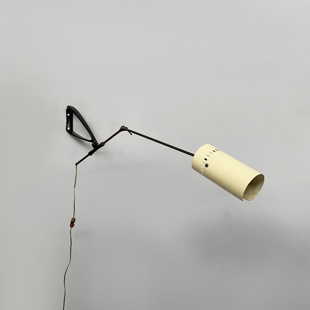 Lampada da parete in metallo e ottone, 1950 ca.