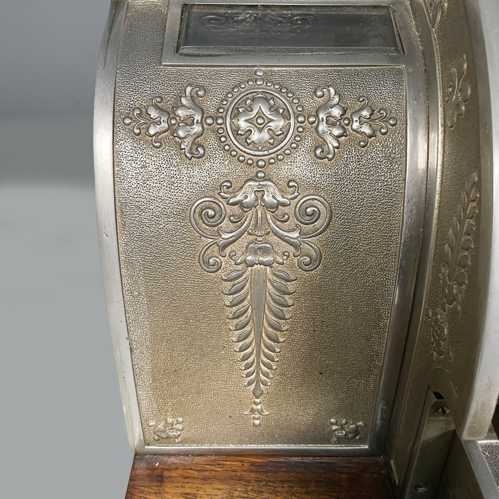 Registratore di cassa in metallo e legno, 19
