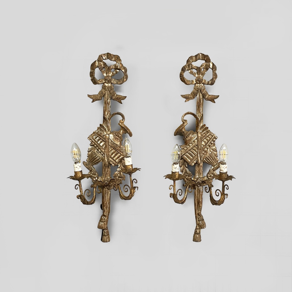 Applique in legno dorato, 1800 ca.