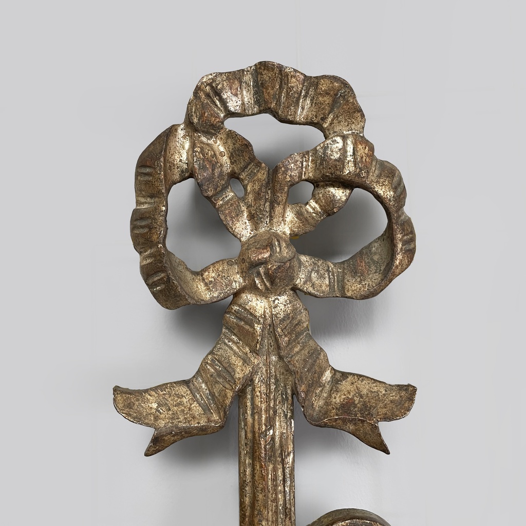 Applique in legno dorato, 1800 ca.