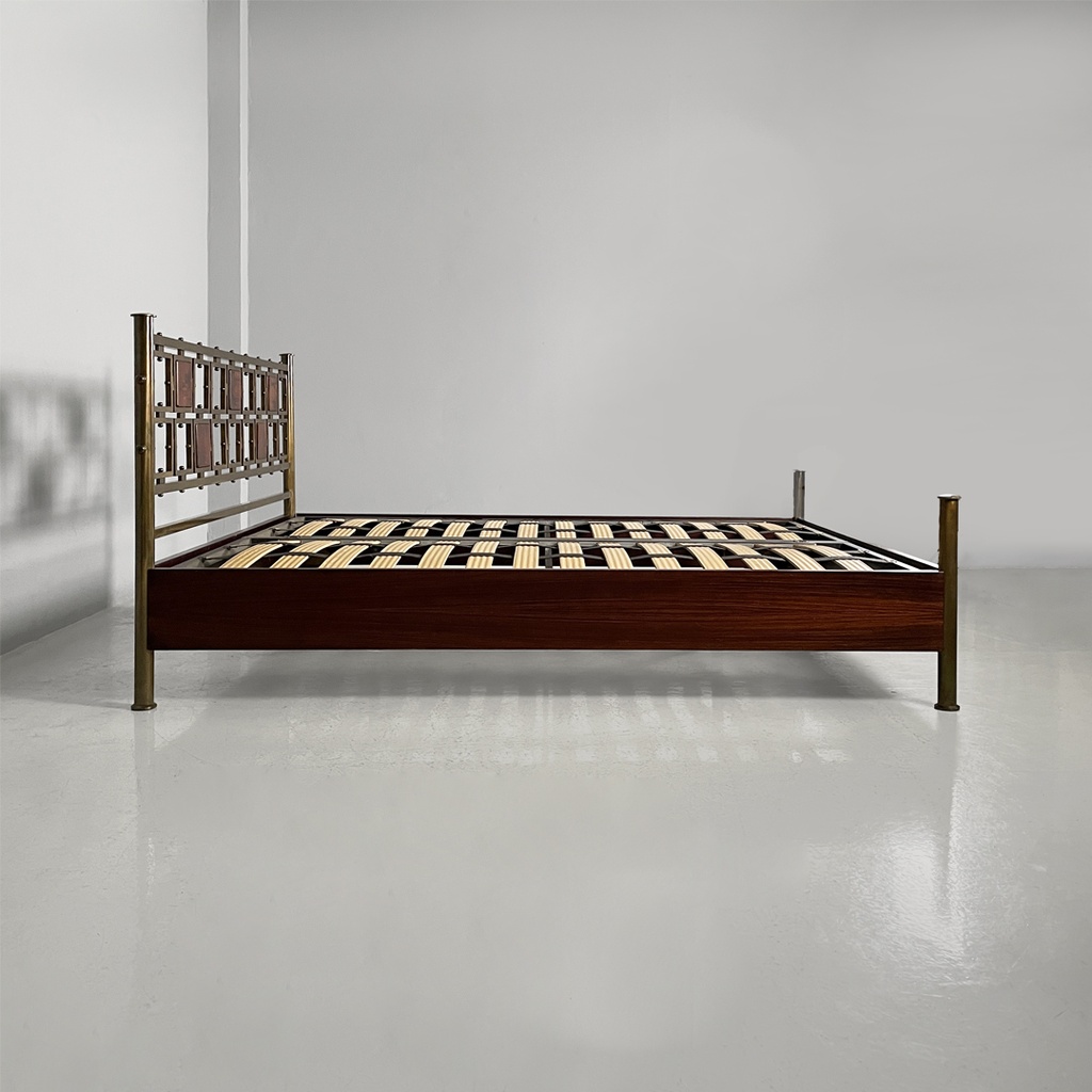 Letto matrimoniale di Osvaldo Borsani e Arnaldo Pomodoro per Atelier Borsani Varedo, 1950 ca.