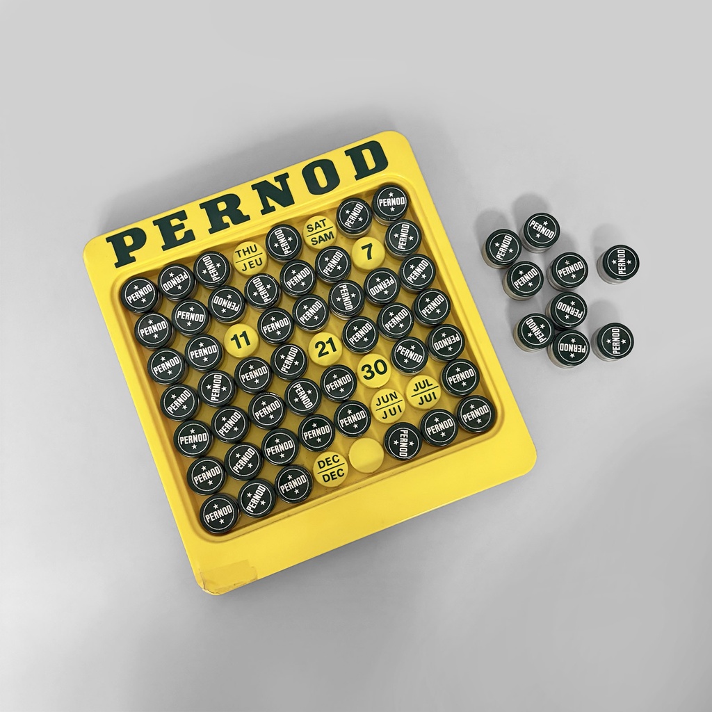 Calendario perpetuo pubblicitario Pernod, 1970 ca.