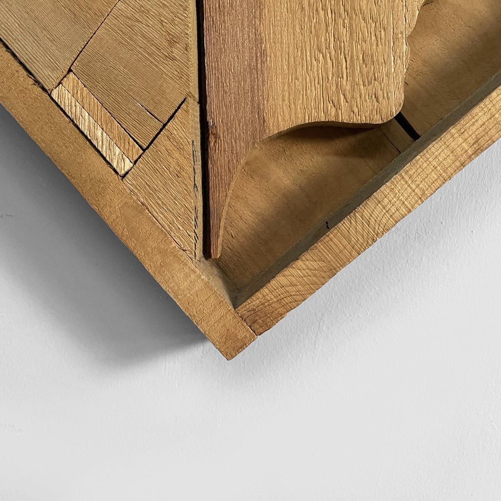 Scultura Profilo di Moravia di Mario Ceroli, 1970 ca.