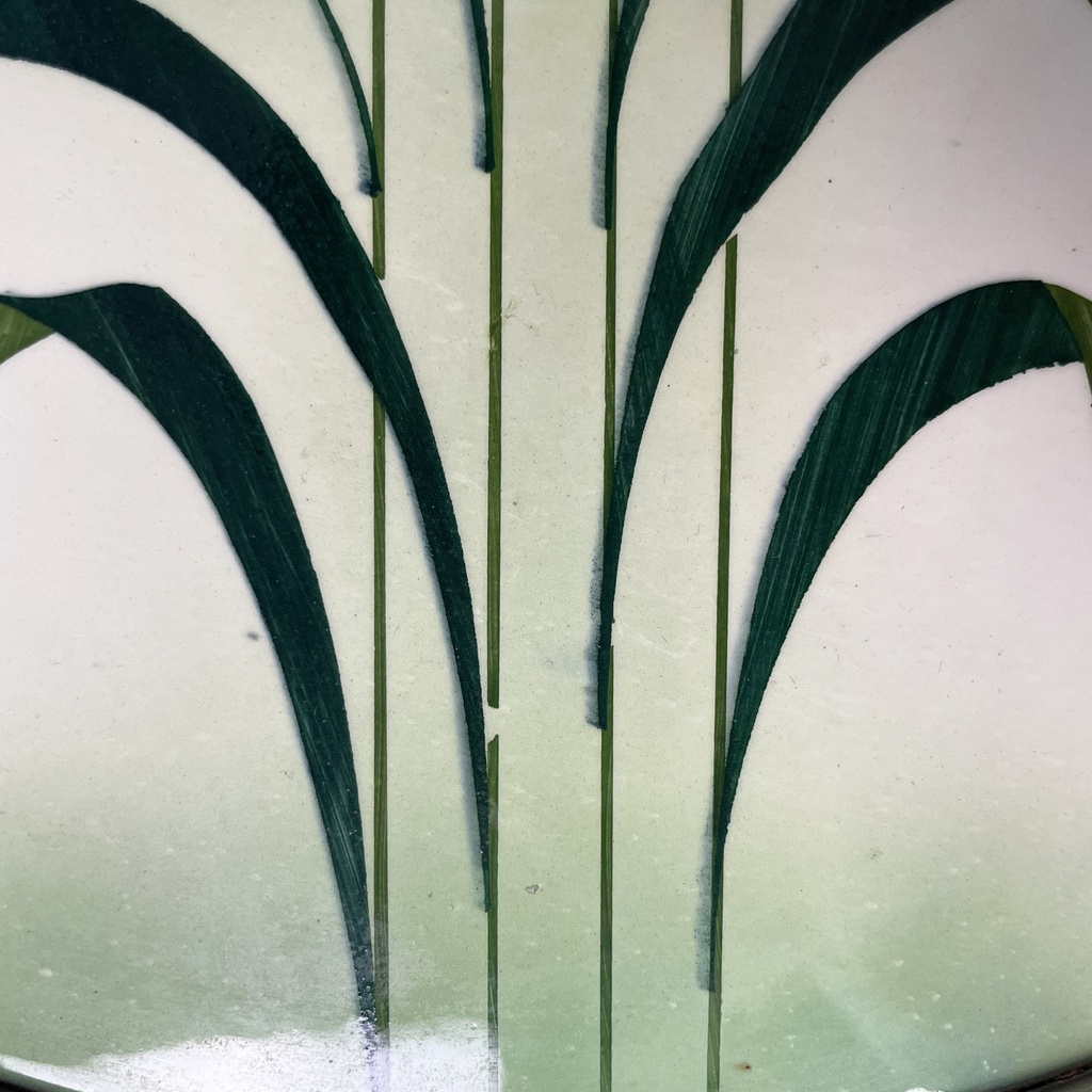 Vassoio con fiori in ceramica e metallo, 1930 ca.