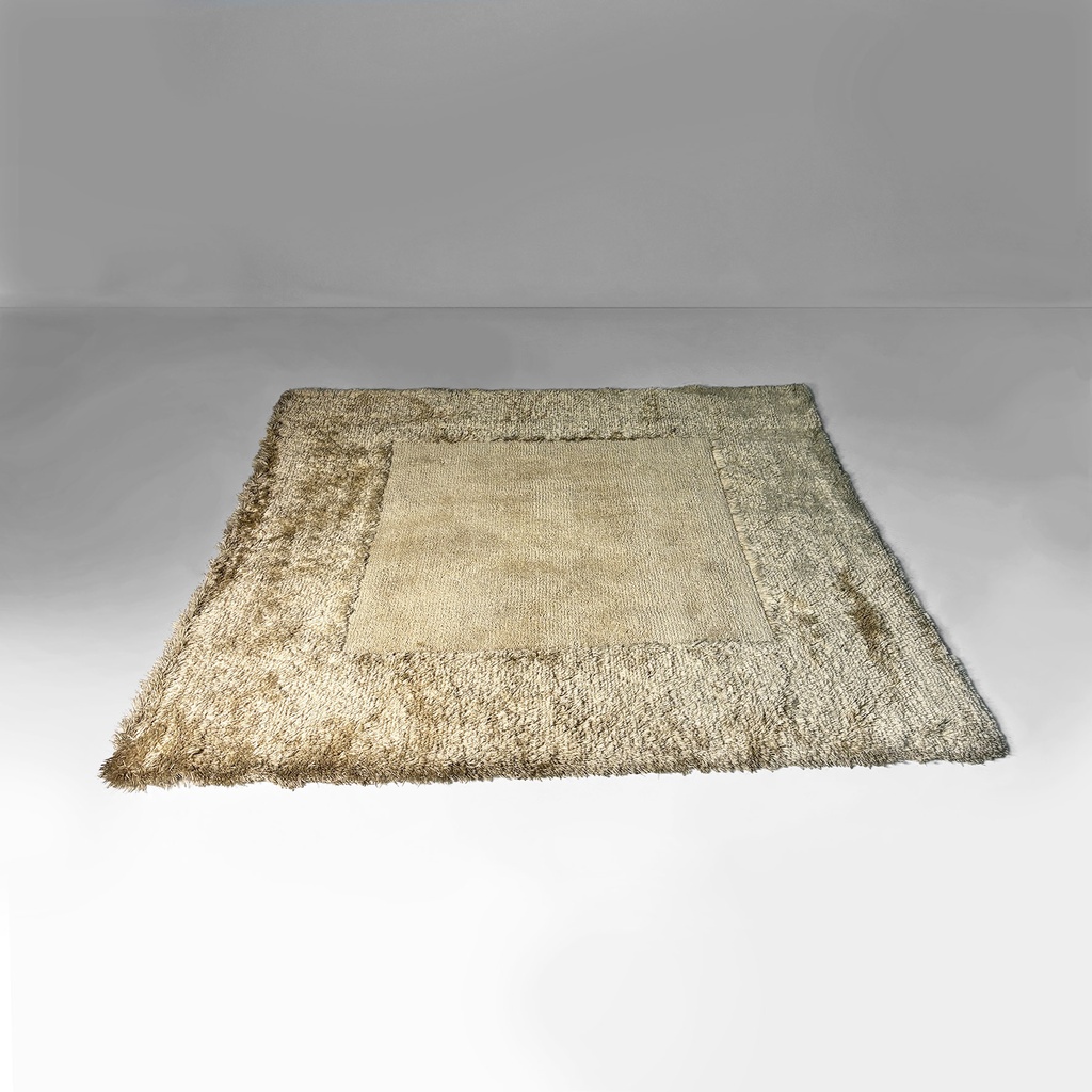 Tappeto a pelo corto e medio in beige, 1970 ca.