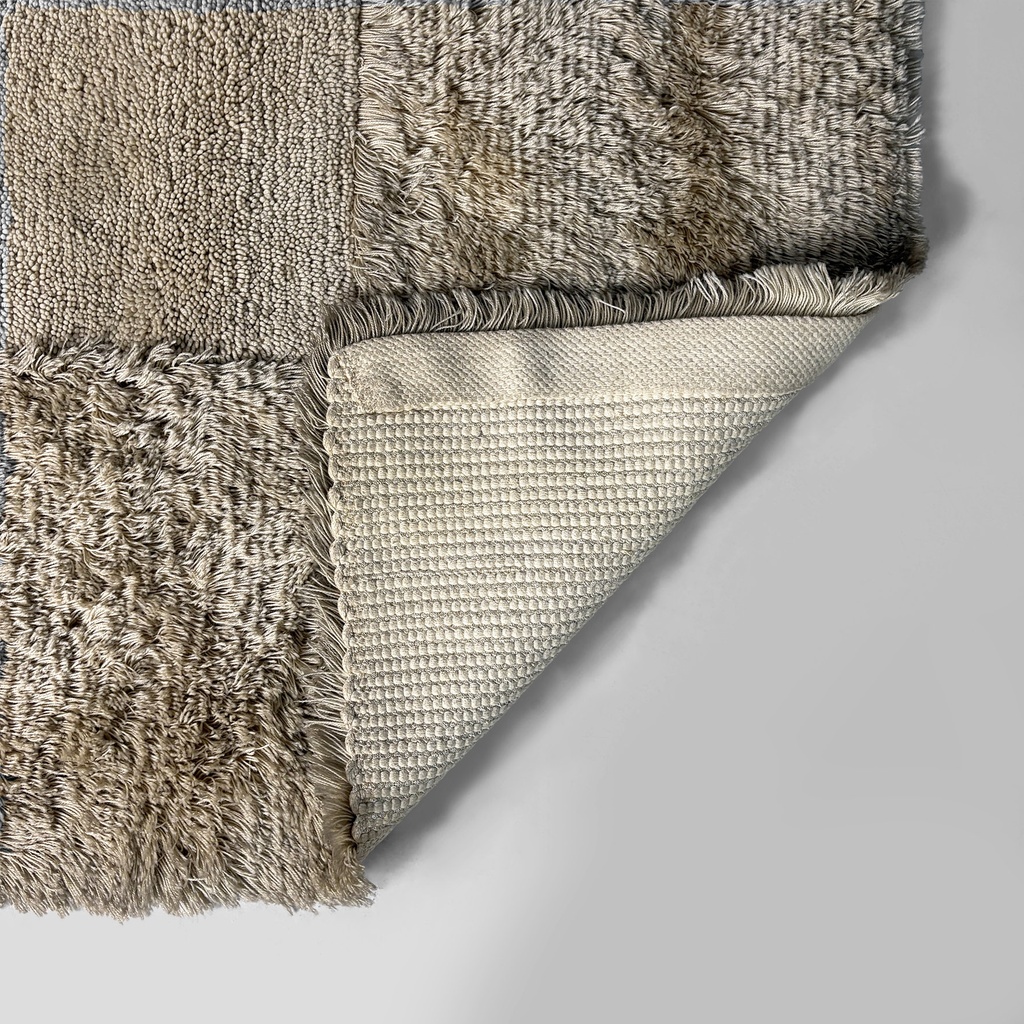 Tappeto a pelo corto e medio in beige, 1970 ca.