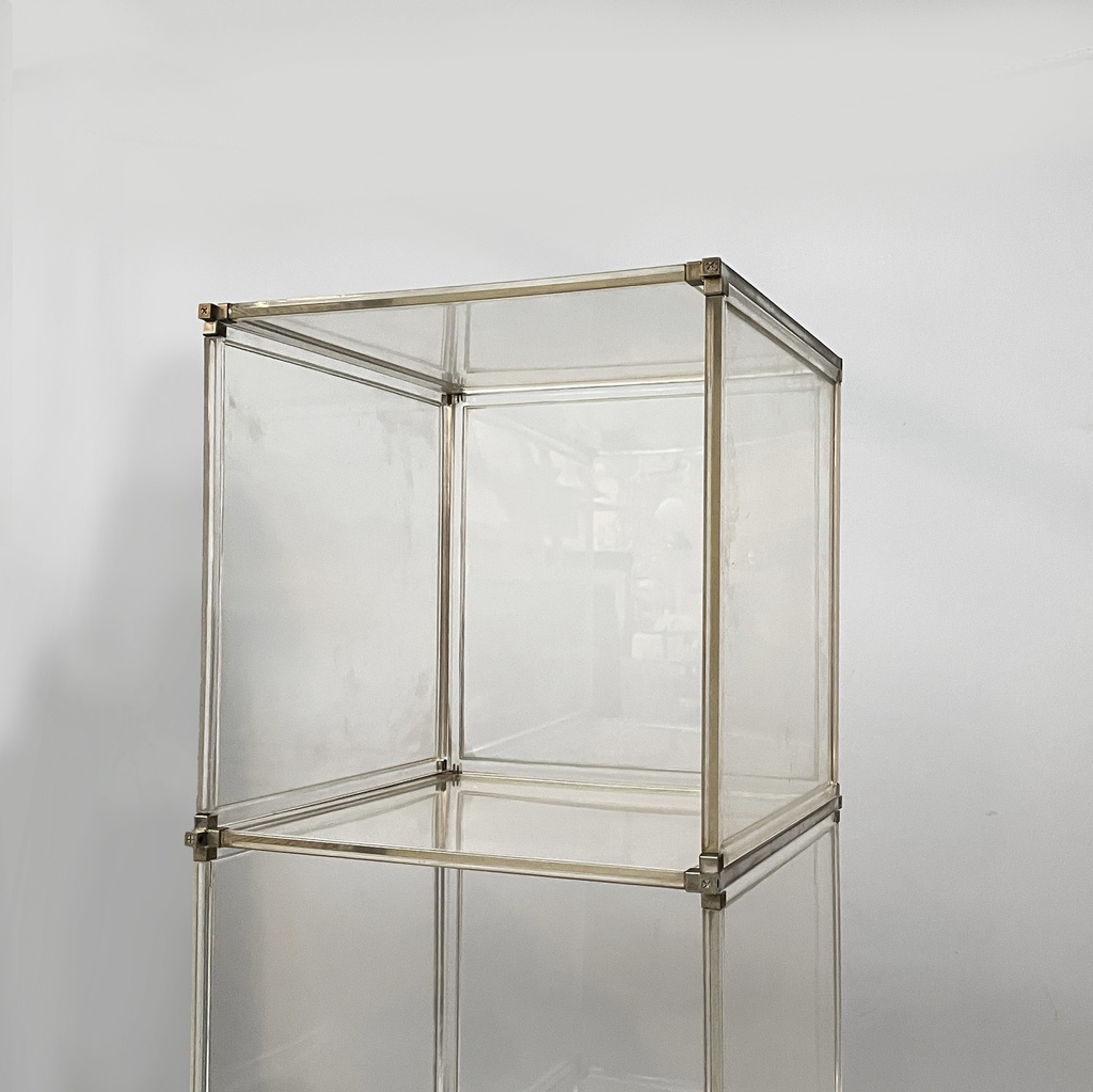 Libreria con lampada in plexiglass, 1970 ca.