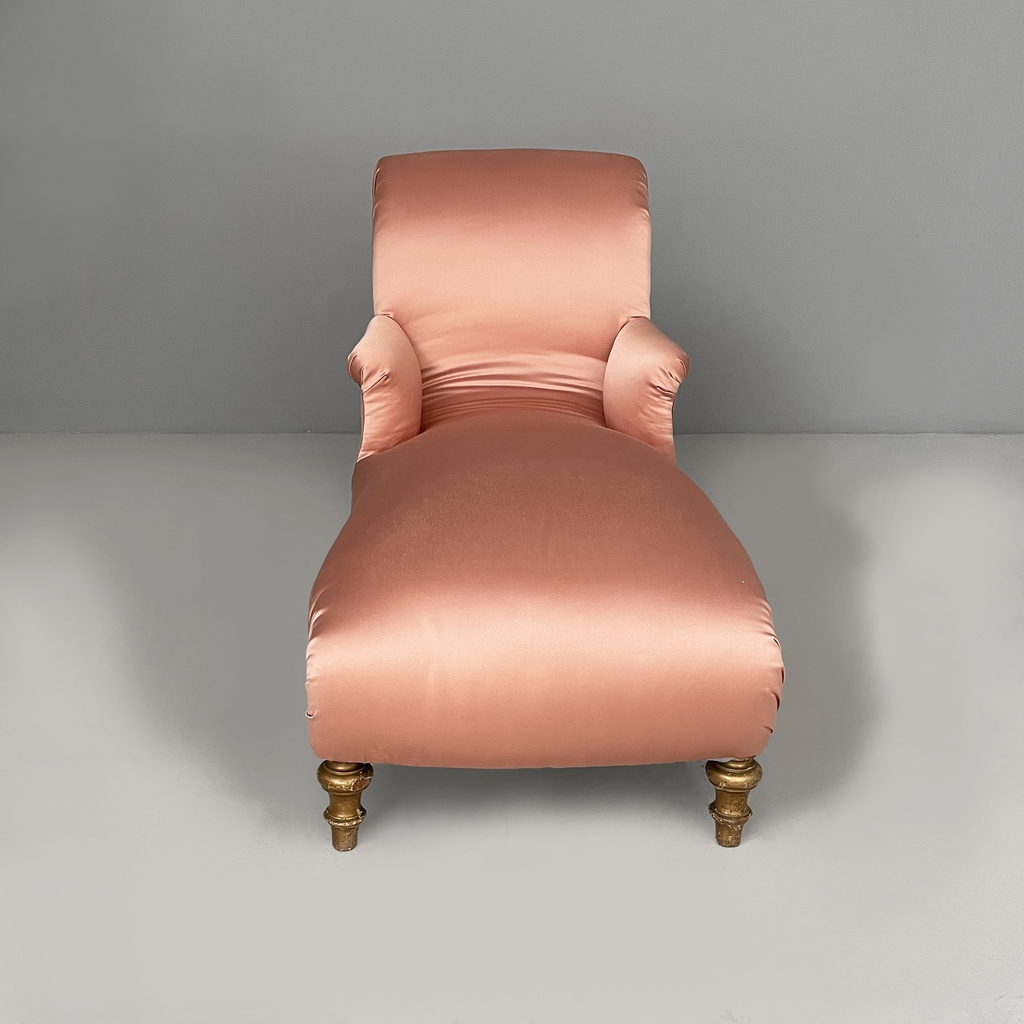 Chaise longue in raso rosa e legno dorato, 1800 ca.