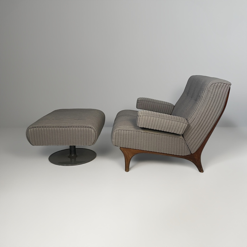 Poltrona e pouf di Eugenio Gerli per Tecno, 1960 ca.